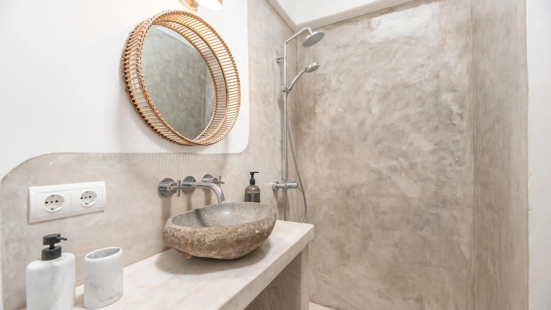 Chic Ibiza Villa Nearby Olivera Beach Santa Eulária des Riu
