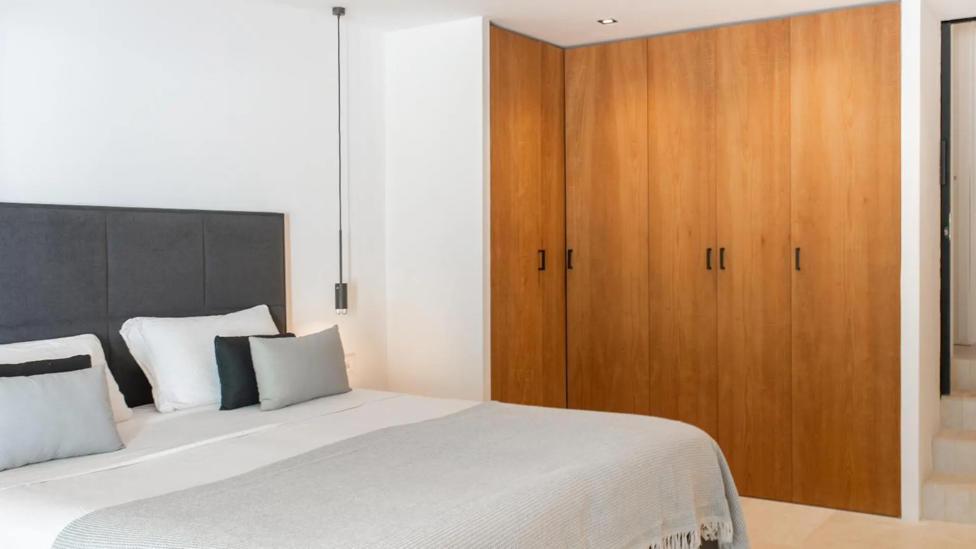 Chic Ibiza Villa Nearby Olivera Beach Santa Eulária des Riu