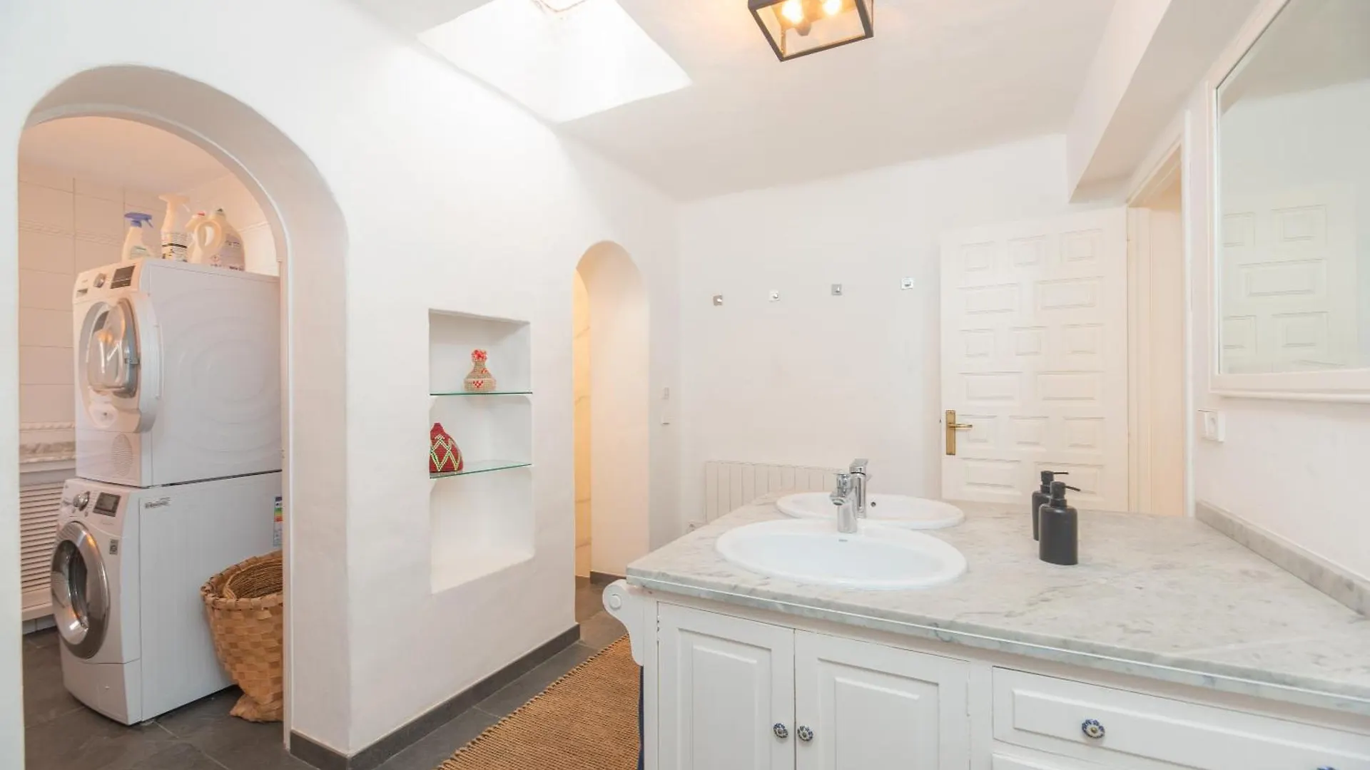 Chic Ibiza Villa Nearby Olivera Beach Santa Eulária des Riu