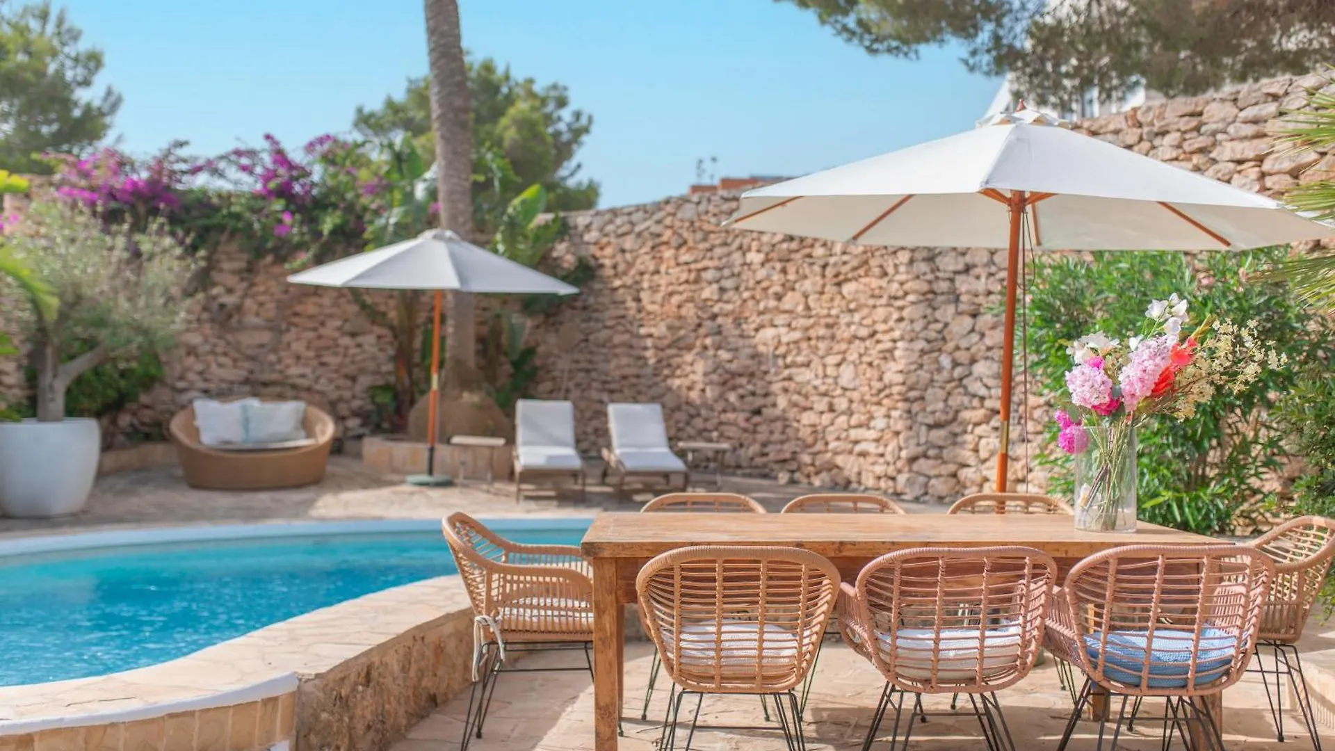 Chic Ibiza Villa Nearby Olivera Beach Santa Eularia des Riu