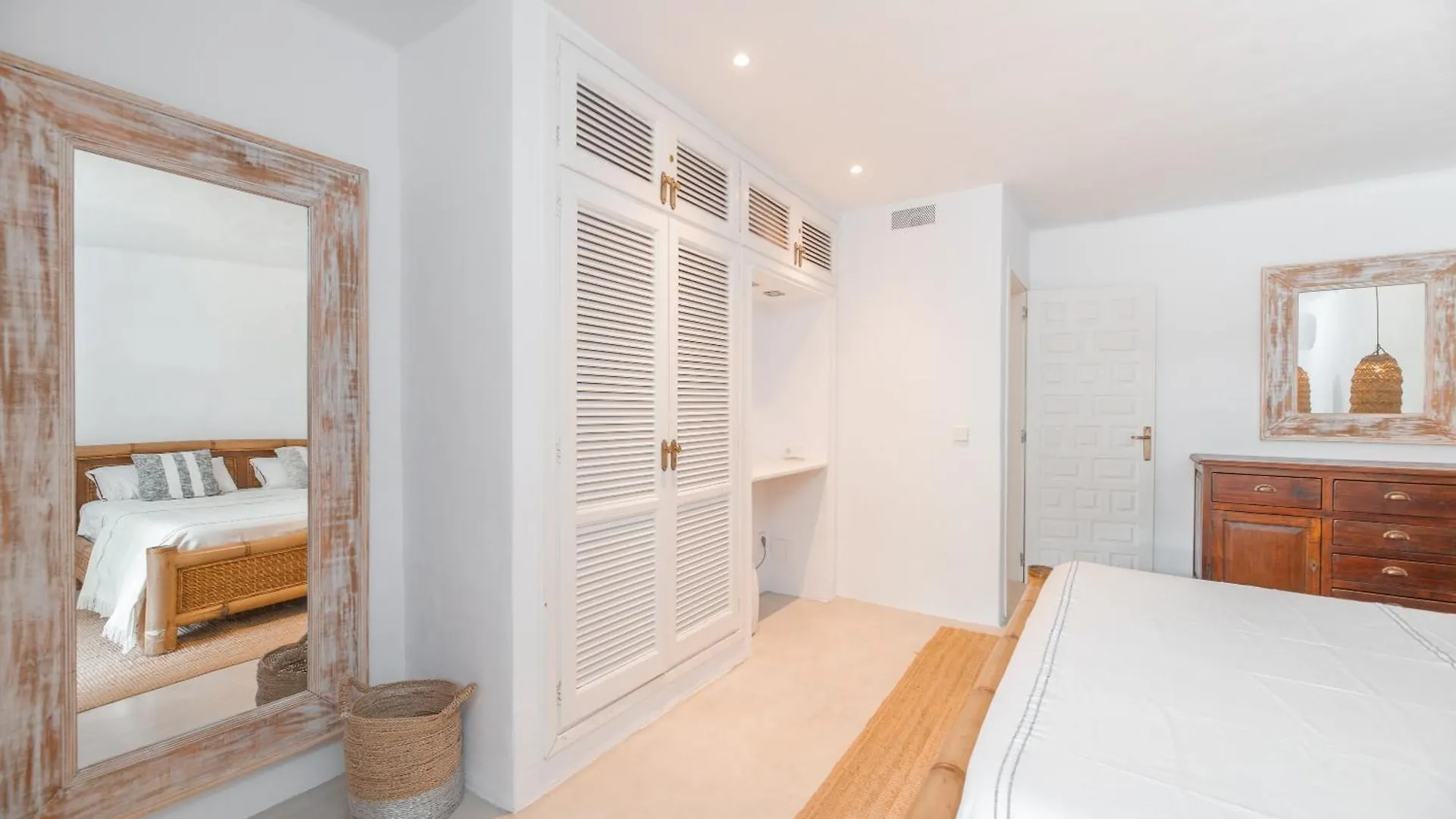 Chic Ibiza Villa Nearby Olivera Beach Santa Eularia des Riu Spain